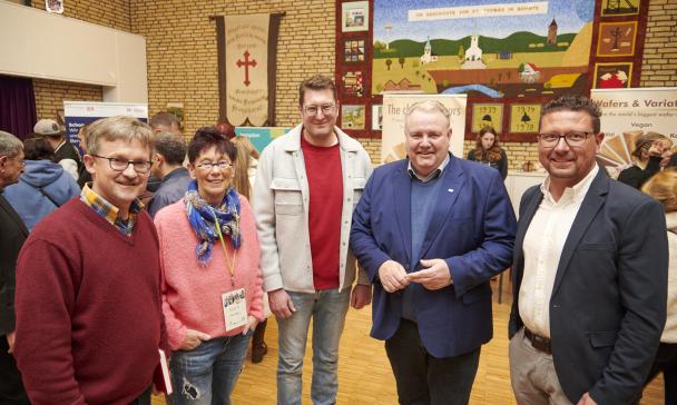 Gruppe von Personen in Schule